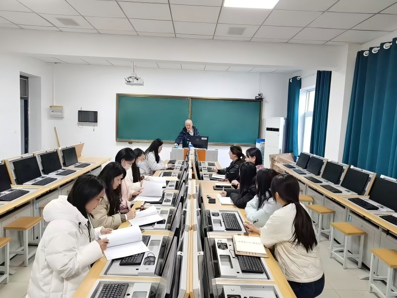 教师培训2（11.26）.jpg