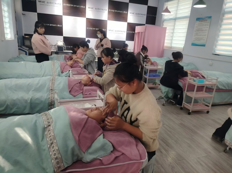 灵宝技师考察1.jpg